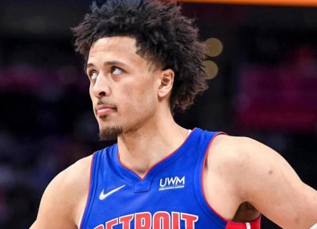 开云足球-关键时刻连续单挑得手 状元郎渐入佳境获教练肯定